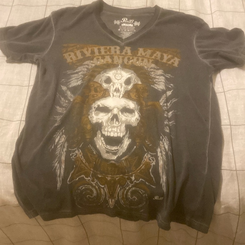 Nice vintage limited edition skull shirt